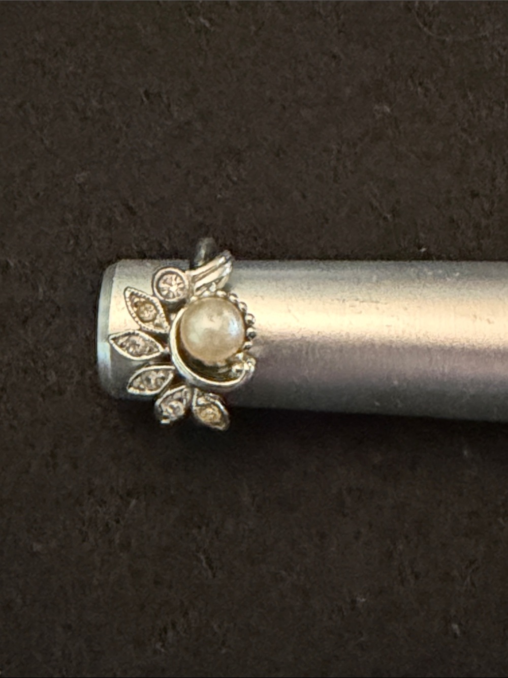 1975 AVON Fan Fare Ring - pearl and rhinestone Ring - size 4